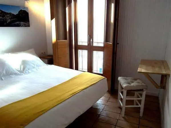 L'Hostalet de Cadaqués 2*,